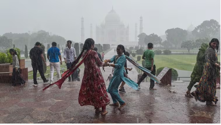 UP Weather: It will rain heavily in UP, Meteorological Department has issued rain alert, lightning warning also