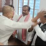 Akhilesh Yadav takes major action after Gorakhpur slap incident, dissolves all district units